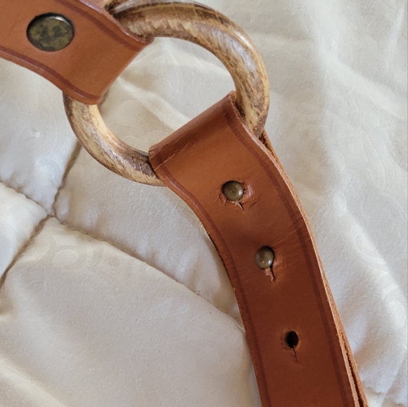 Vintage Unique Leather and Wooden Ring Adjustable Belt - Picture 6 of 14